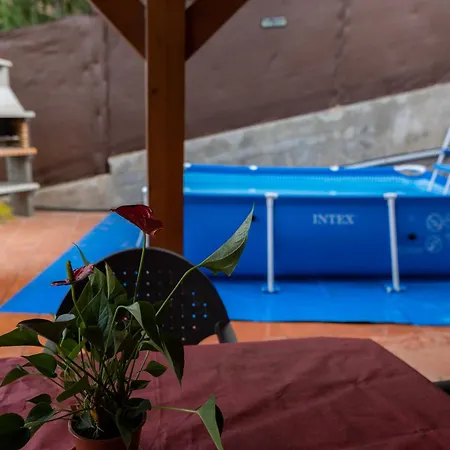 Casa De Madera En بيت للعطل