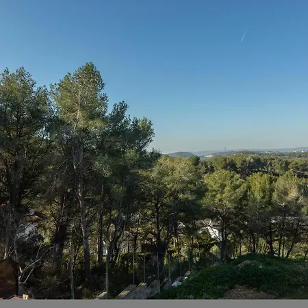 Casa De Madera En كالافيل