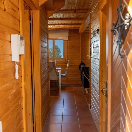 Casa De Madera En Calafell