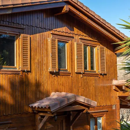 Casa De Madera En