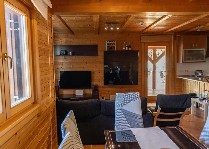 別荘 Casa De Madera En